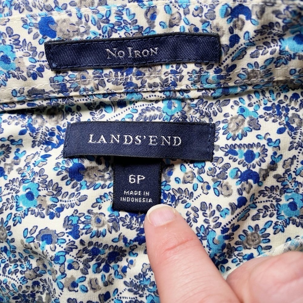 Lands’ End Blue and White Paisley Long Sleeve Button Down Shirt - Picture 8 of 14
